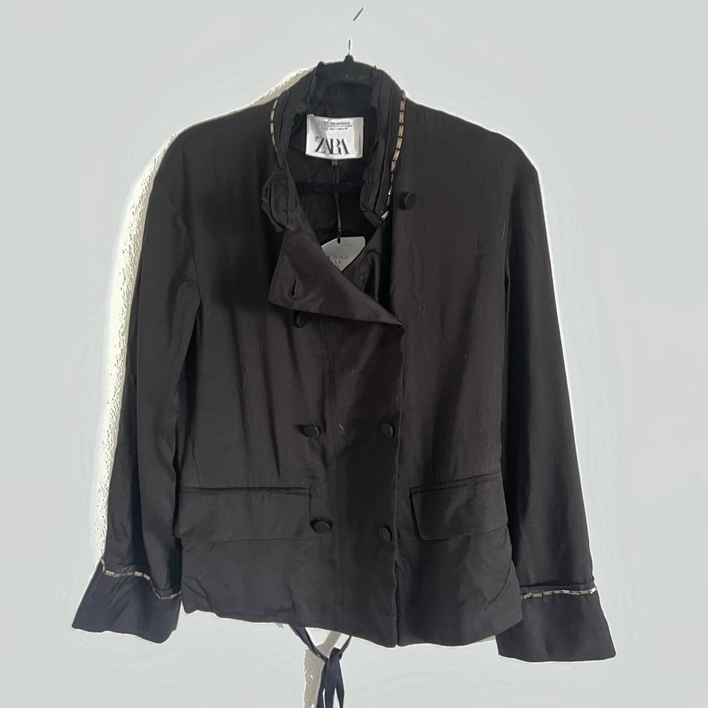 NWT 2023 Collection Zara Cropped Trench Coat, size L - Picture 3 of 6